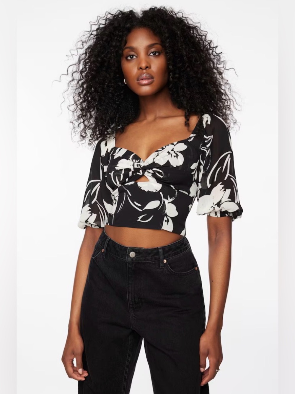 DYNAMITE Solene Puff Sleeve Sweetheart Top size large